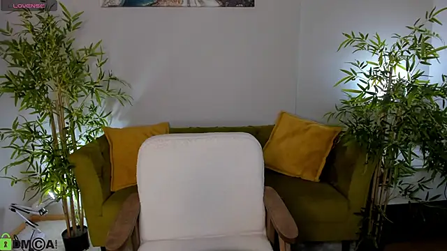 Riddle Lay online show from April 28, 10:41 am