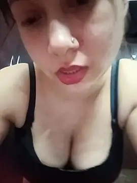 Snapshot of Hot_Soniya_08 chatting on July 11, 5:02 pm Hot Soniya 08 online show from July 11, 5:02 pm