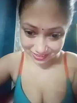 Snapshot of Hot_Soniya_08 chatting on June 10, 9:10 am Hot Soniya 08 online show from June 10, 9:10 am