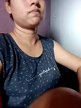 Hot Soniya 08 online show from May 5, 10:40 am
