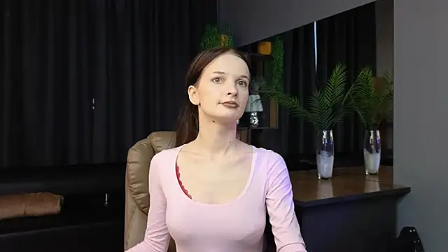 Alice Mey online show from April 13, 4:05 am