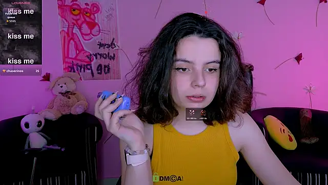 mia mooon  online show from June 2, 8:25 am