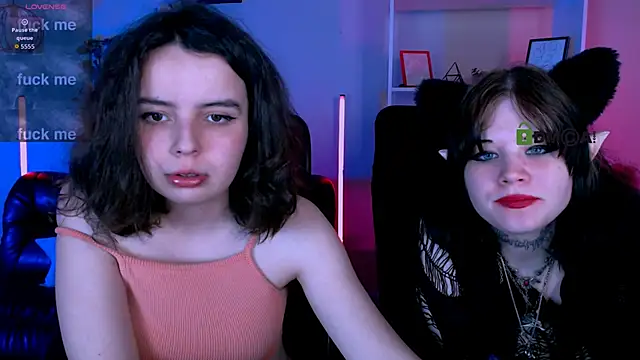 mia mooon  online show from June 1, 10:48 am
