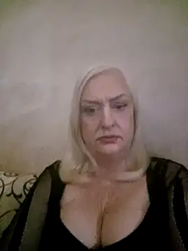 Julia20X online show from April 22, 1:40 pm