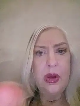 Julia20X online show from May 24, 10:15 am