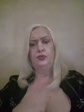 Julia20X online show from May 30, 10:10 am