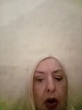 Julia20X online show from April 18, 7:07 pm