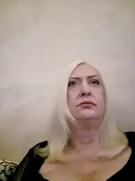 Julia20X online show from April 15, 10:21 am
