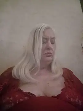 Julia20X online show from June 12, 10:24 am