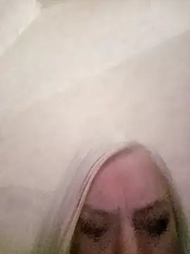 Julia20X online show from April 10, 6:26 pm