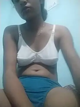 Shaniya03 online show from April 18, 7:07 pm