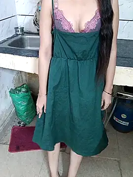 Snapshot of Baby-Doll_ chatting on May 9, 4:05 am Baby-Doll online show from May 9, 4:05 am