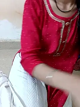 Snapshot of Baby-Doll_ chatting on May 12, 5:37 am Baby-Doll online show from May 12, 5:37 am