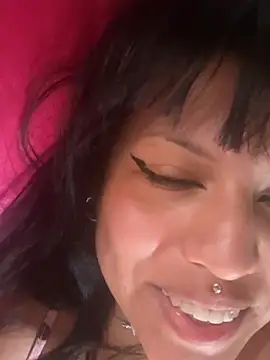 Snapshot of babypixxie chatting on April 8, 1:01 pm babypixxie online show from April 8, 1:01 pm