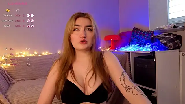 sweetandcuteee online show from April 12, 11:02 am