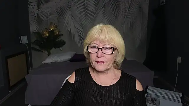 Zuri Zodiac online show from April 16, 7:20 am