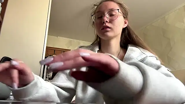 UncaringArtery online show from April 22, 6:09 am