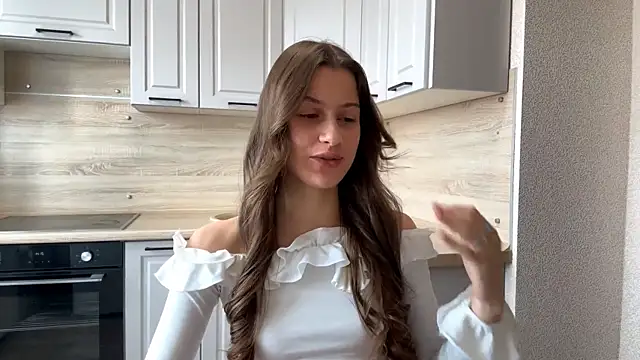 LiseVener online show from April 14, 7:13 am