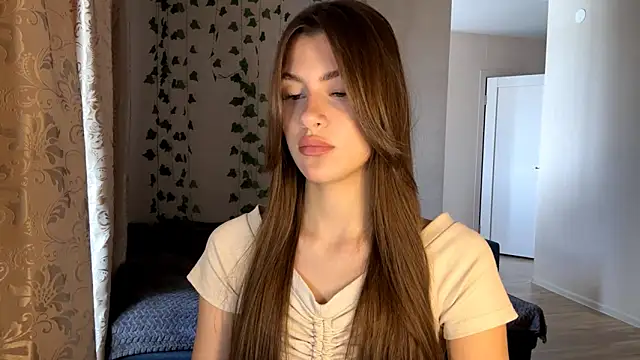 LiseVener online show from May 4, 5:22 am