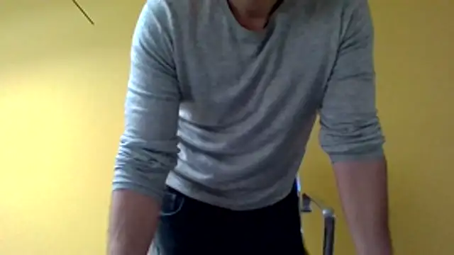 jjjust curiousss online show from April 15, 4:22 pm