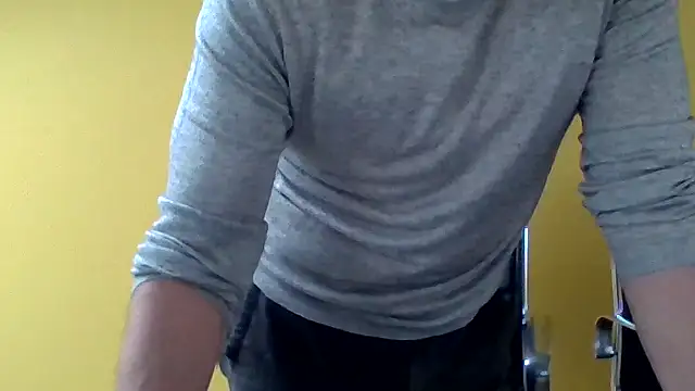 jjjust curiousss online show from April 10, 4:58 pm