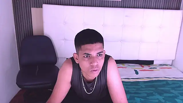 Lukaz Caballero online show from May 24, 1:49 am
