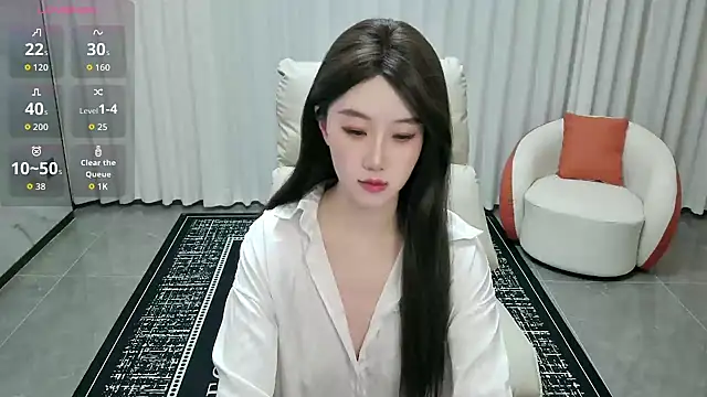 Snapshot of LUNYI-CC chatting on June 26, 1:50 pm LUNYI-CC online show from June 26, 1:50 pm
