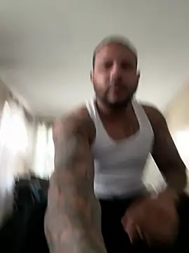 letsgetit30 online show from April 13, 1:48 pm