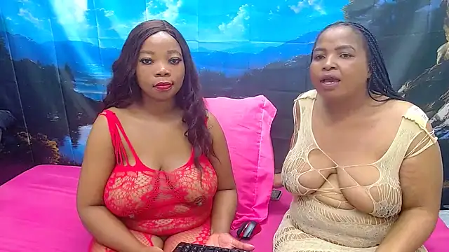 GoldenLuxeLady online show from May 22, 5:49 am