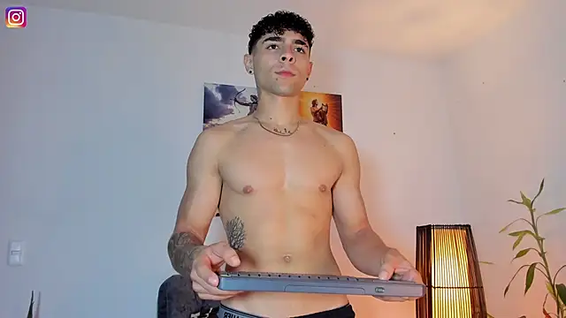 Alex zt7 online show from May 19, 12:34 pm