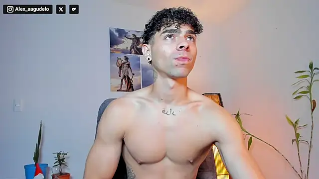Snapshot of Alex_zt7 chatting on July 12, 4:41 pm Alex zt7 online show from July 12, 4:41 pm