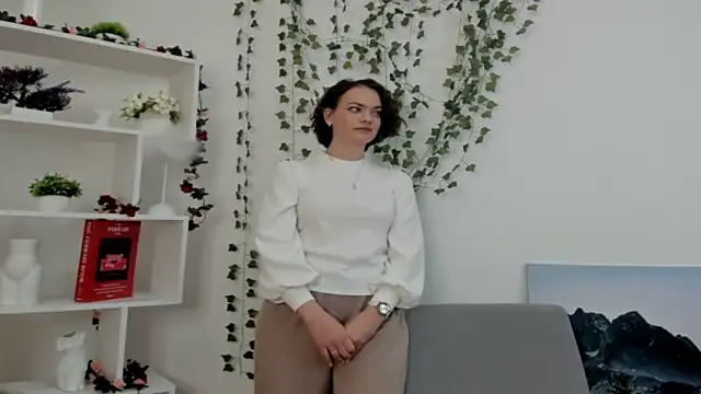 GraceFoderaro online show from April 9, 5:31 am