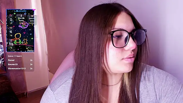 Dreamboo   online show from April 19, 6:10 pm