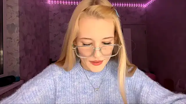 Ketris Drewerses online show from April 22, 1:29 pm