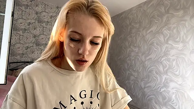 Ketris Drewerses online show from April 21, 8:54 am