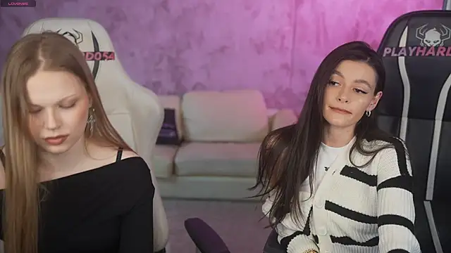 Gabriella0541 online show from April 20, 3:24 pm