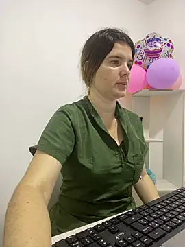 Snapshot of amelia_16 chatting on June 10, 1:45 pm amelia 16 online show from June 10, 1:45 pm