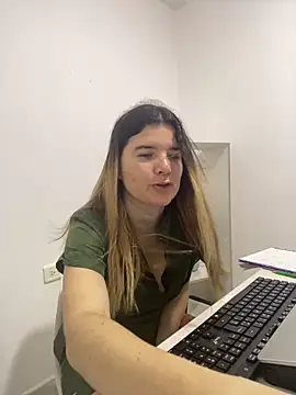 amelia 16 online show from May 26, 1:09 pm