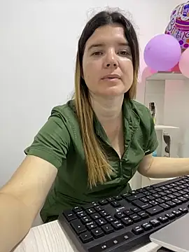 Snapshot of amelia_16 chatting on June 4, 2:33 pm amelia 16 online show from June 4, 2:33 pm