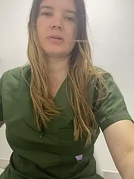 Snapshot of amelia_16 chatting on July 17, 8:17 pm amelia 16 online show from July 17, 8:17 pm