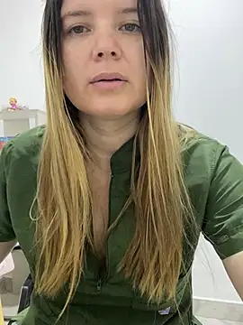 Snapshot of amelia_16 chatting on July 15, 2:35 pm amelia 16 online show from July 15, 2:35 pm