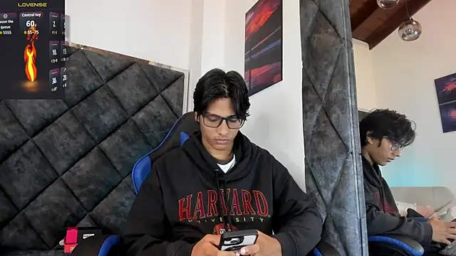 Snapshot of LiamKron chatting on June 15, 11:10 am LiamKron online show from June 15, 11:10 am