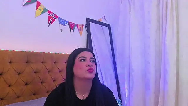 Katty West online show from July 4, 7:07 pm