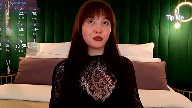 YunaStorm online show from April 8, 6:42 pm