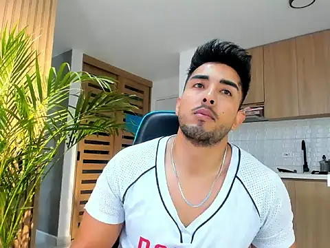 alangreek1 online show from May 14, 12:02 pm