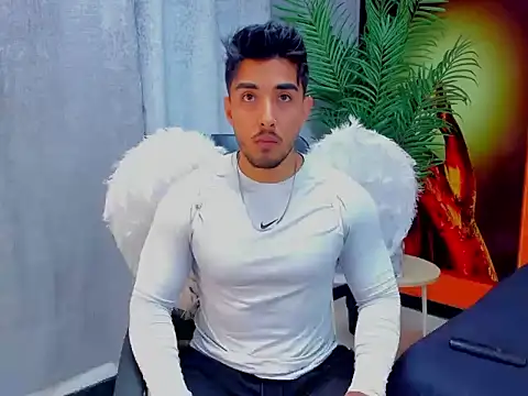 alangreek1 online show from May 23, 3:55 pm