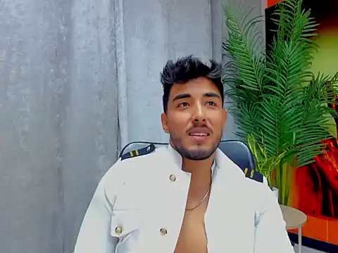 Snapshot of alangreek1 chatting on May 27, 4:36 pm alangreek1 online show from May 27, 4:36 pm