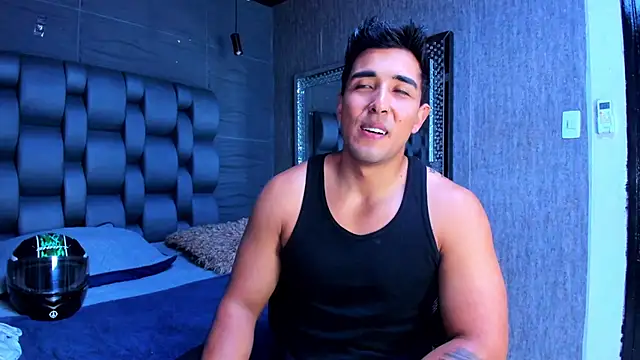 alangreek1 online show from April 24, 12:34 am