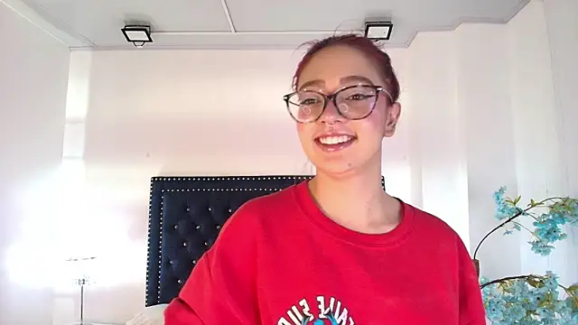 Amelie adams online show from May 24, 11:21 am