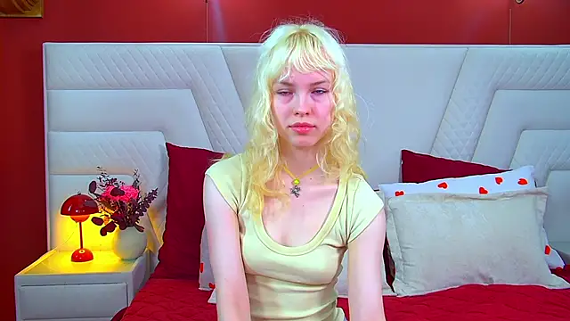HannahHollis online show from June 2, 6:13 am